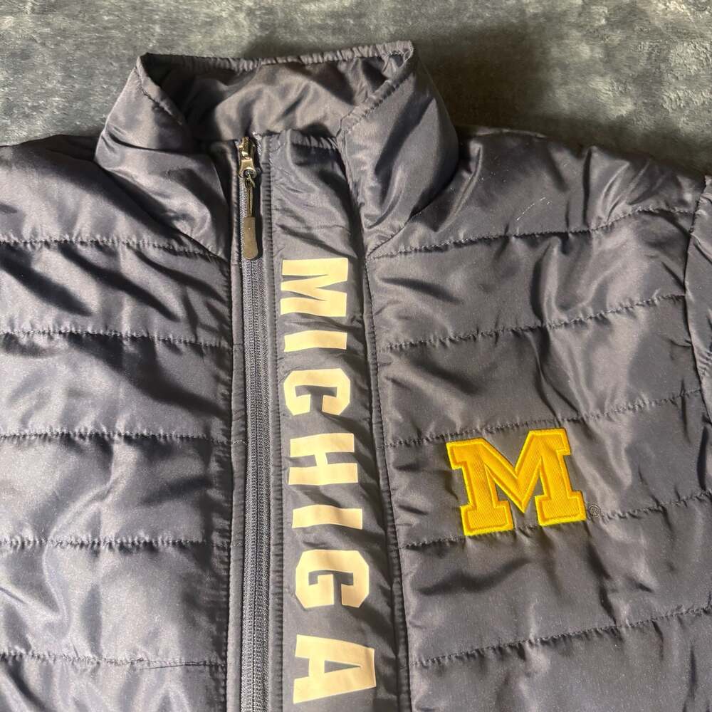 Colosseum Michigan Wolverines Endzone Midweight Jacket Men's Medium